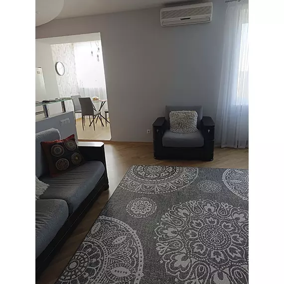 вулиця васильківська 18 продам квартиру з ремонтом