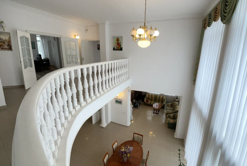 Оренда будинку біля Києва Лісники ОБ-6863 Балкон фото 2