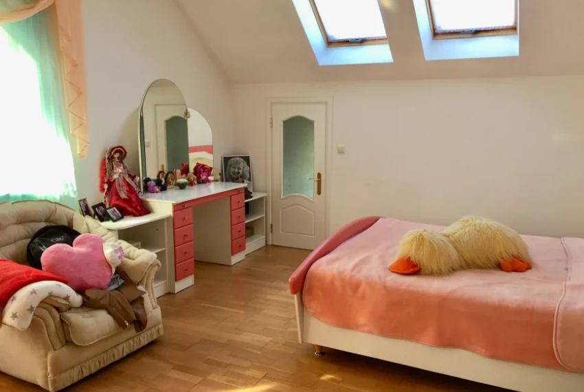 Оренда будинку біля Києва Лісники ОБ-6863 дитяча