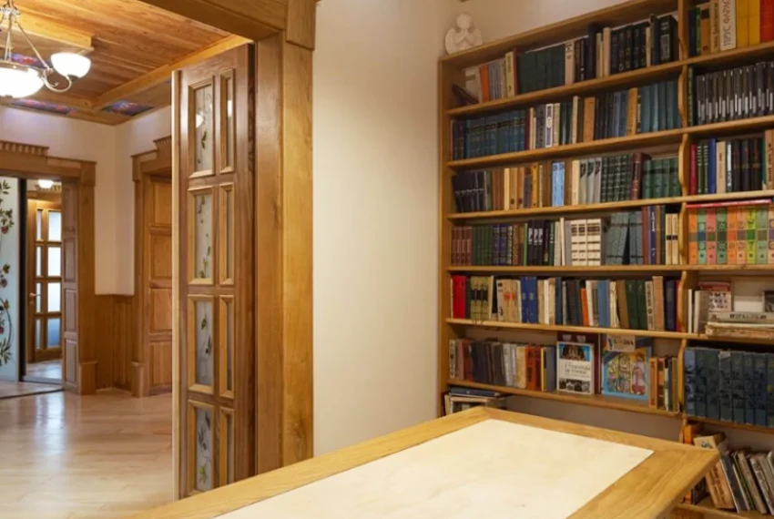 Оренда будинку Бойова ОБ-5525 Бібліотека