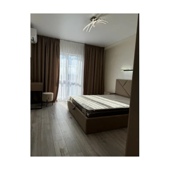 Продаж 1 квартири Максимовича 28Е П1-3301 Ліжко фото 2