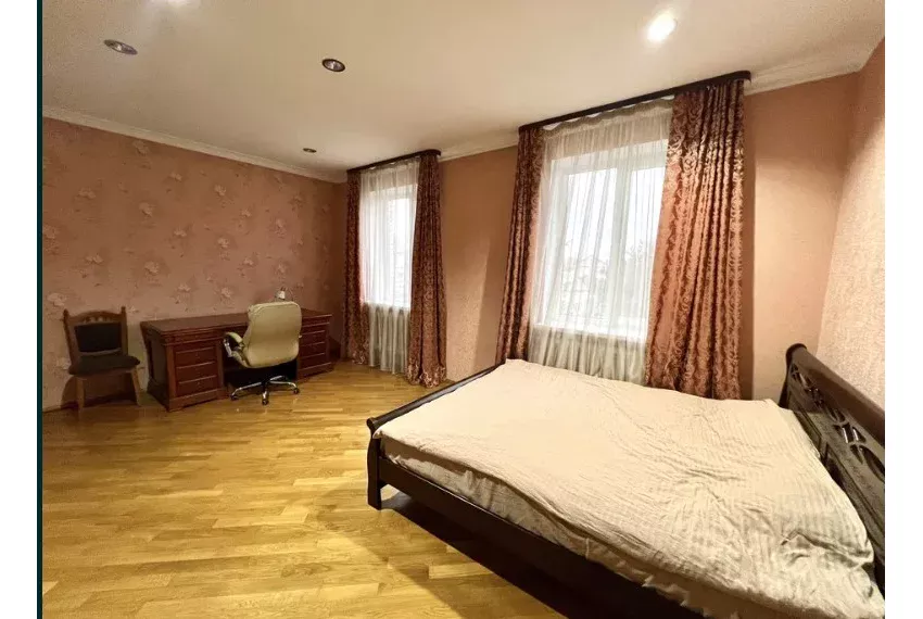 Оренда будинку Софіївська Борщагівка ОБ-5500 Спальня 1