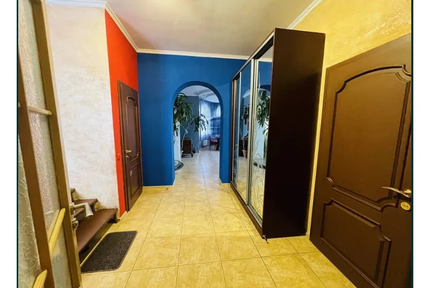 Оренда Дуплекса Виноградна 1 ОД-9132 220 кв.м Коридор