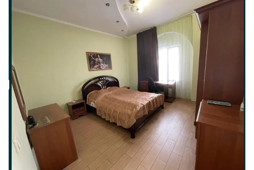 Оренда Дуплекса Виноградна 1 ОД-9132 220 кв.м Спальня 1