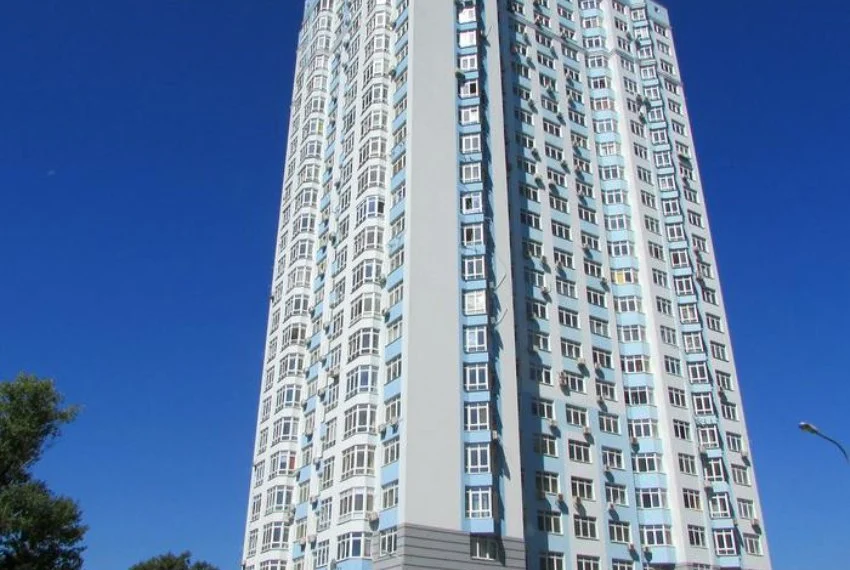 Продаж 2 квартири Бажана 8Б П2-5961 ГОЛОВНА