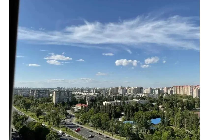 Купити 1 квартиру Теремківська 3 П1-2180 вид із вікон