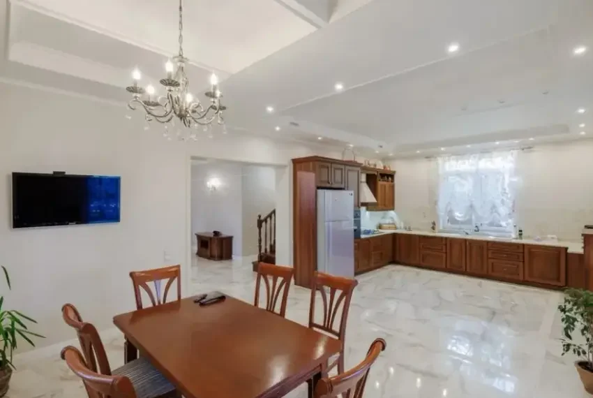 Оренда будинку Київ ОБ-6535 Кухня