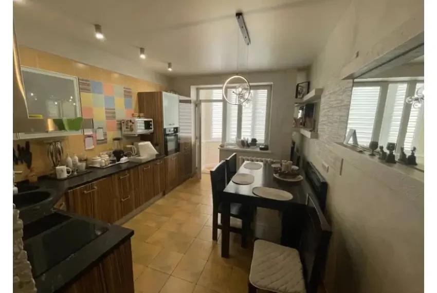 Продаж 2 кв Бажана 14 П2-5114 Кухня