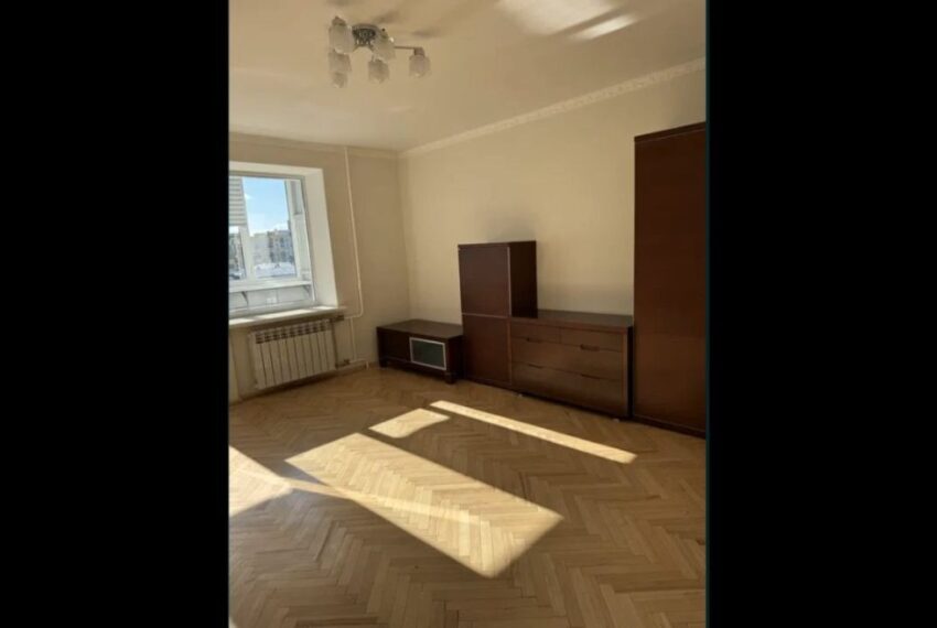 Продаж 2 к кв Українки 28 А П2-9009