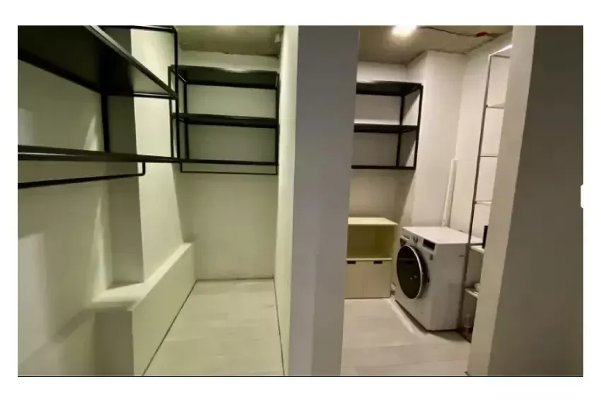 Продаж 2 кв Навої 69 П2-4447 _Гардеробна