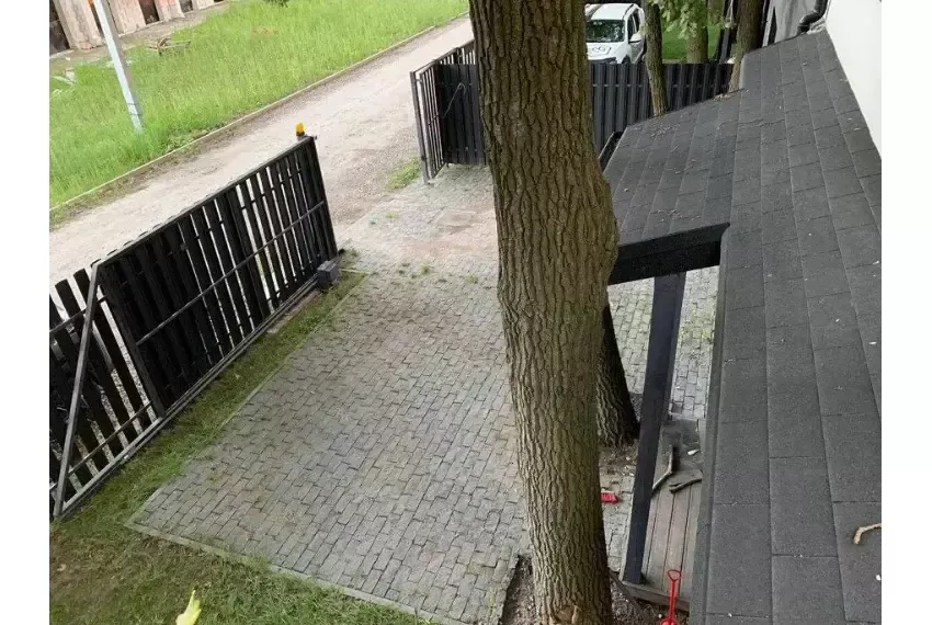 зняти будинок Крюківщина ОД-3055 Вхід до двору