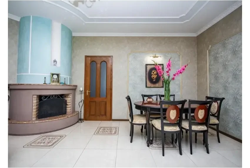 Оренда будинку Їжакевича ОБ-3055 Камін