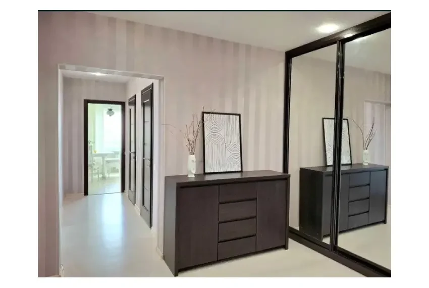 Продаж 3 кв Хорольська 1 А П3-4100 Коридор