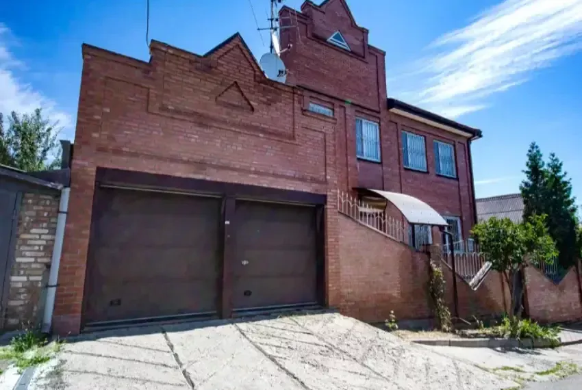 Оренда будинку Їжакевича ОБ-3055 Головна