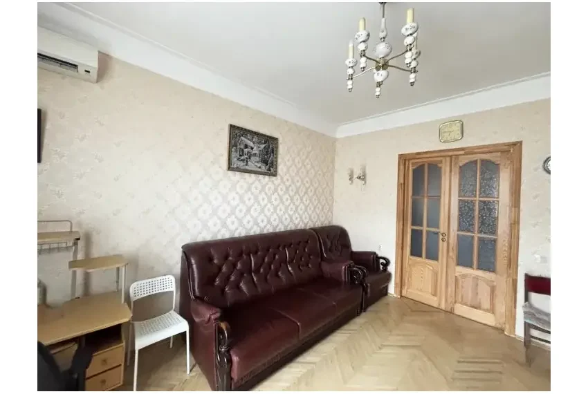 Продаж 2 к квартири Г Оборони 3 П2-6098 Мебель в вітальні ф 2