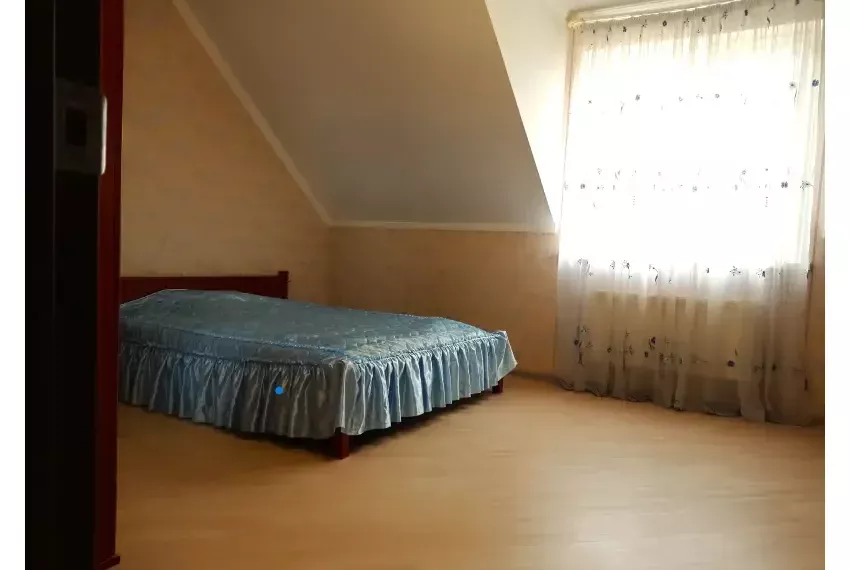 Оренда будинку Щасливе Спальня 2