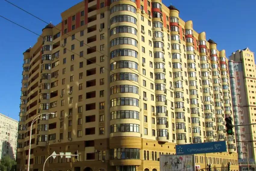 Продаж 4 к кв Полтавська 10 ПК4-6815 Головна 1