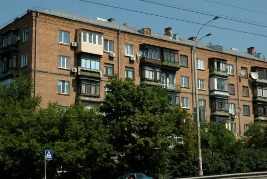 Продаж 5 к кв Міхновського 9 ПК5-8848 Головна
