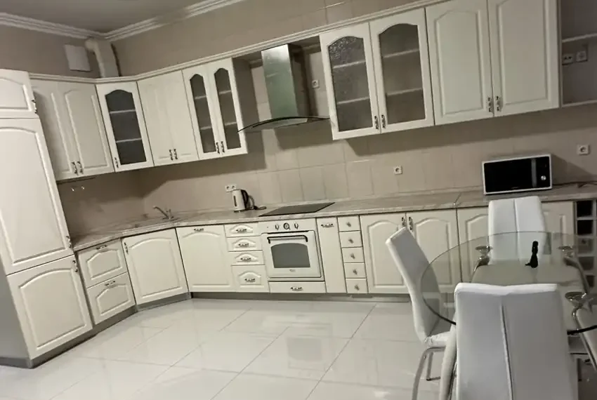 Купити 2 к кв Звіринецька 59 П2-8861 Кухня