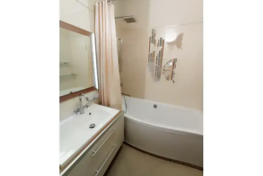 Продаж 1 кв квартири Верхогляда 14 П1-1512 Санвузол ванна