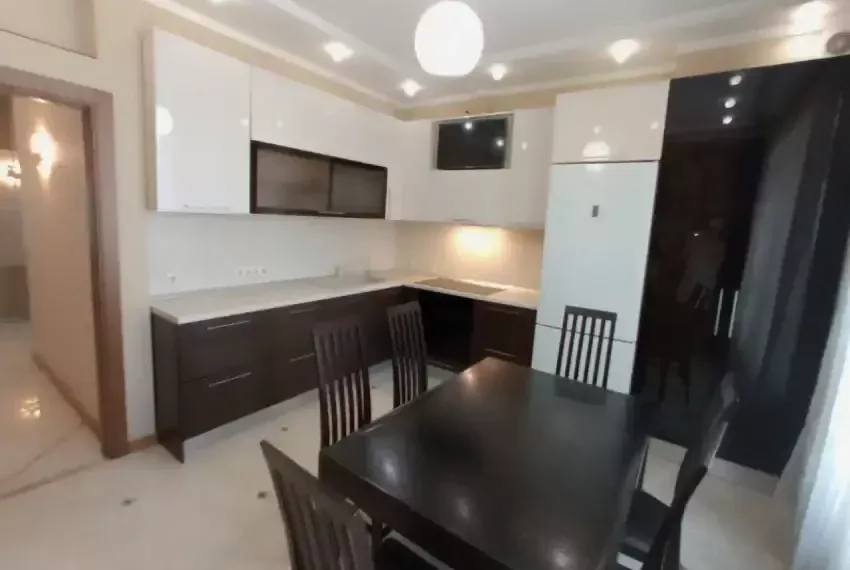 Продаж 1 кв квартири Верхогляда 14 П1-1512 Кухня ф 2