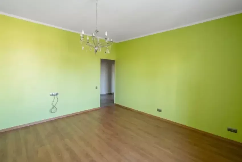 Продаж 2 к кв білокур 2_8 кімната зелена